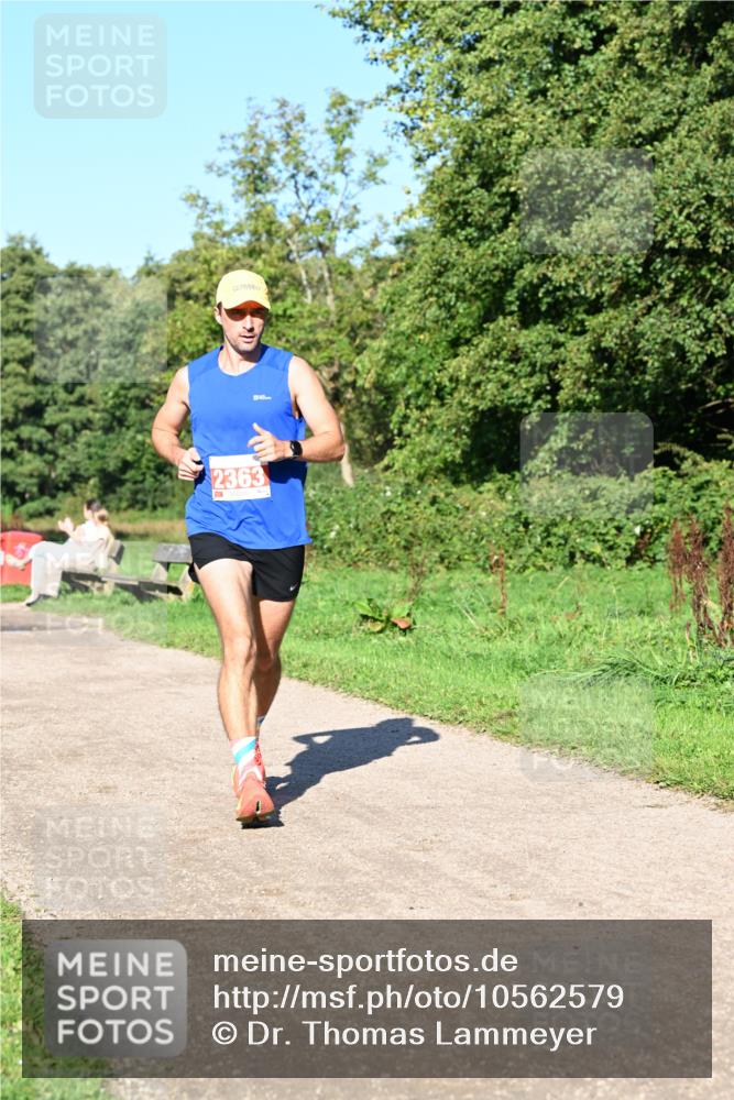 27.09.2026 - 35. Volkslauf durch das schöne Alstertal Dr. Thomas Lammeyer http://msf.ph/oto/10562579 27.09.2026 10:24:06 Laufen 2363 meine-sportfotos.de