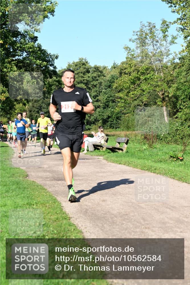 27.09.2026 - 35. Volkslauf durch das schöne Alstertal Dr. Thomas Lammeyer http://msf.ph/oto/10562584 27.09.2026 10:24:10 Laufen 25, 212 meine-sportfotos.de