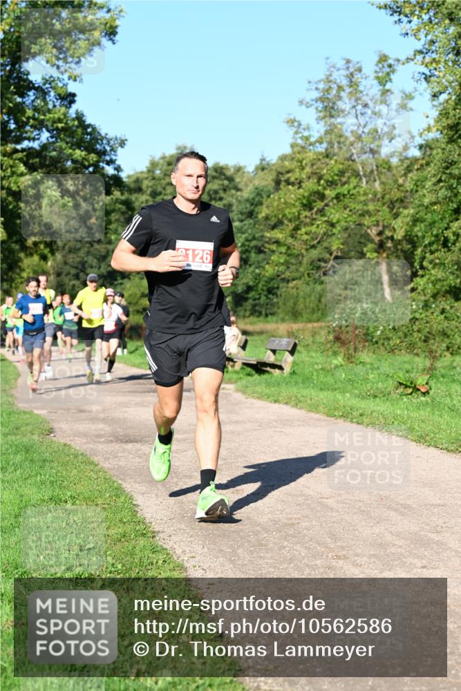 27.09.2026 - 35. Volkslauf durch das schöne Alstertal Dr. Thomas Lammeyer http://msf.ph/oto/10562586 27.09.2026 10:24:10 Laufen 126 meine-sportfotos.de