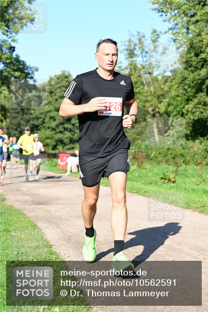 27.09.2026 - 35. Volkslauf durch das schöne Alstertal Dr. Thomas Lammeyer http://msf.ph/oto/10562591 27.09.2026 10:24:11 Laufen 26 meine-sportfotos.de