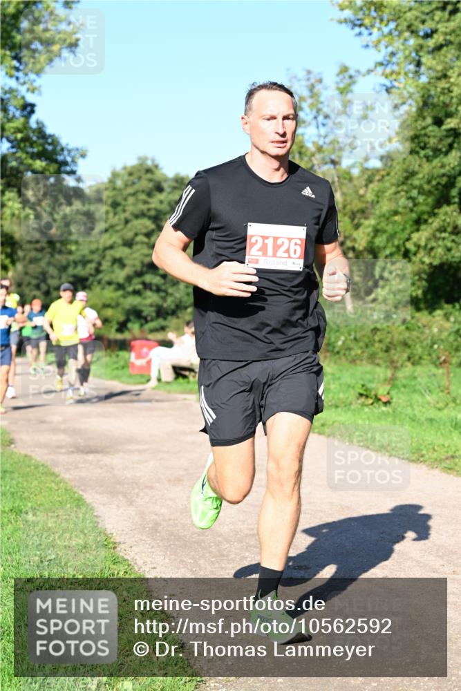 27.09.2026 - 35. Volkslauf durch das schöne Alstertal Dr. Thomas Lammeyer http://msf.ph/oto/10562592 27.09.2026 10:24:11 Laufen 2126 meine-sportfotos.de