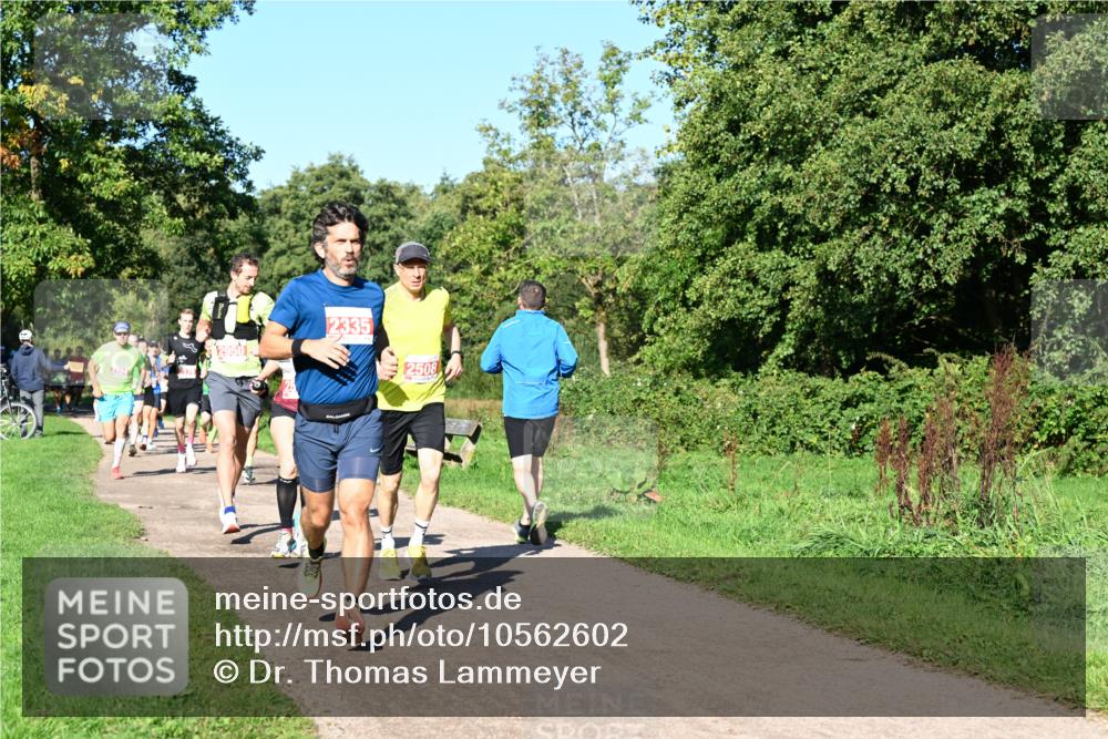 27.09.2026 - 35. Volkslauf durch das schöne Alstertal Dr. Thomas Lammeyer http://msf.ph/oto/10562602 27.09.2026 10:24:15 Laufen 2950, 2335, 12508 meine-sportfotos.de