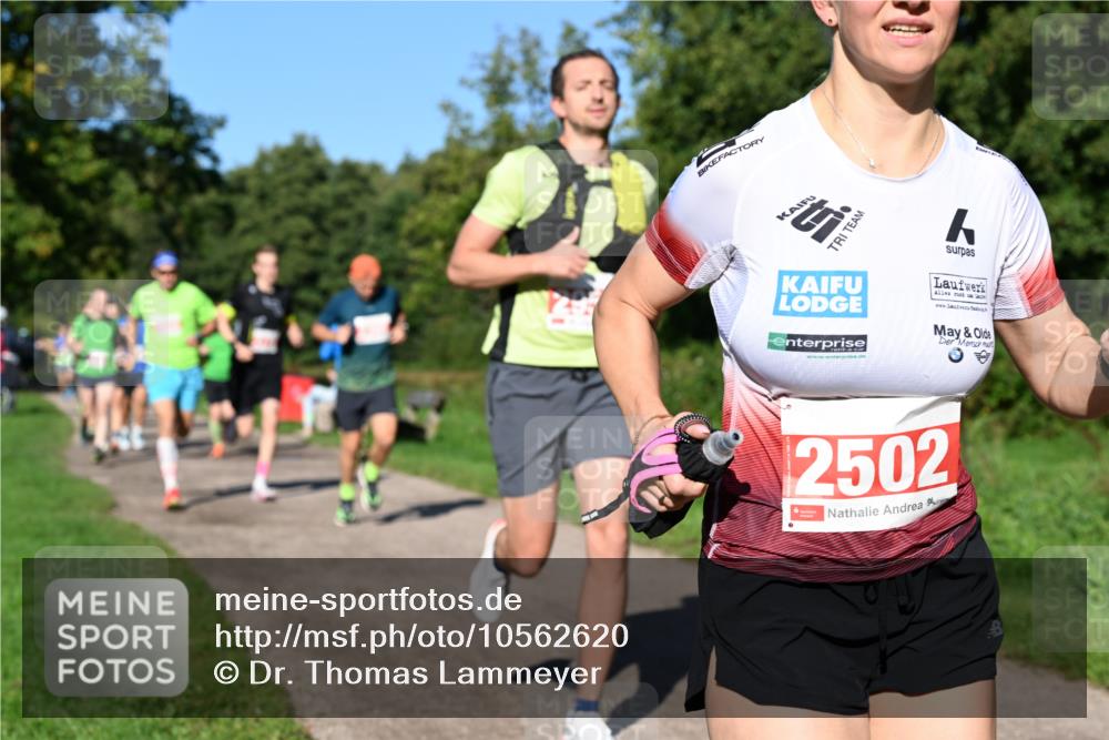 27.09.2026 - 35. Volkslauf durch das schöne Alstertal Dr. Thomas Lammeyer http://msf.ph/oto/10562620 27.09.2026 10:24:17 Laufen 2502 meine-sportfotos.de