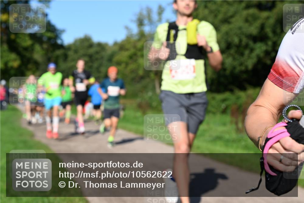 27.09.2026 - 35. Volkslauf durch das schöne Alstertal Dr. Thomas Lammeyer http://msf.ph/oto/10562622 27.09.2026 10:24:17 Laufen  meine-sportfotos.de