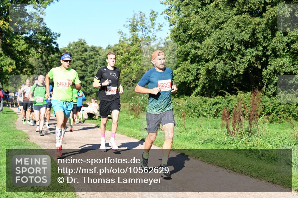 27.09.2026 - 35. Volkslauf durch das schöne Alstertal Dr. Thomas Lammeyer http://msf.ph/oto/10562629 27.09.2026 10:24:19 Laufen 2470, 2324, 2395, 2178 meine-sportfotos.de