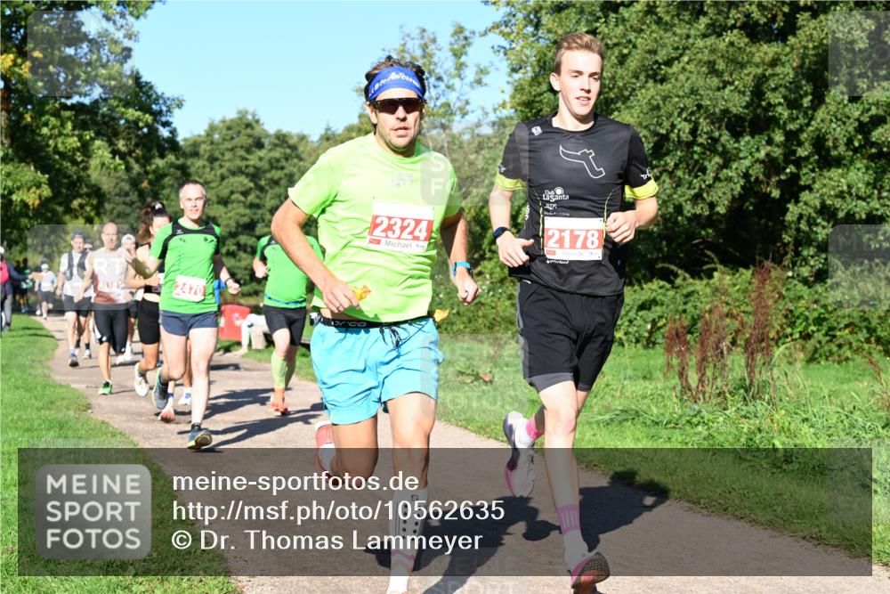 27.09.2026 - 35. Volkslauf durch das schöne Alstertal Dr. Thomas Lammeyer http://msf.ph/oto/10562635 27.09.2026 10:24:20 Laufen 2470, 2324, 2178 meine-sportfotos.de