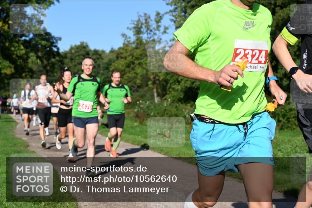 27.09.2026 - 35. Volkslauf durch das schöne Alstertal Dr. Thomas Lammeyer http://msf.ph/oto/10562640 27.09.2026 10:24:20 Laufen 42470, 2324 meine-sportfotos.de