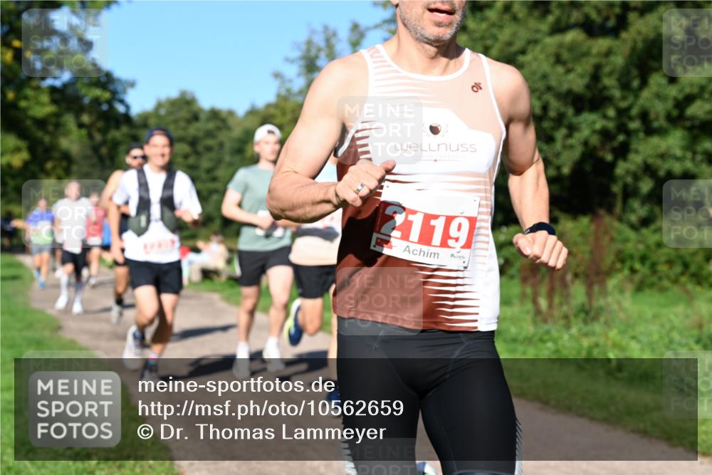 27.09.2026 - 35. Volkslauf durch das schöne Alstertal Dr. Thomas Lammeyer http://msf.ph/oto/10562659 27.09.2026 10:24:24 Laufen 10, 119 meine-sportfotos.de
