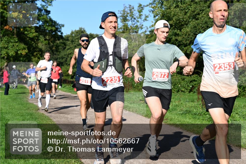 27.09.2026 - 35. Volkslauf durch das schöne Alstertal Dr. Thomas Lammeyer http://msf.ph/oto/10562667 27.09.2026 10:24:25 Laufen 2019, 2235, 2972, 2353 meine-sportfotos.de