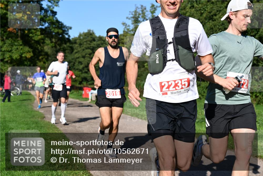 27.09.2026 - 35. Volkslauf durch das schöne Alstertal Dr. Thomas Lammeyer http://msf.ph/oto/10562671 27.09.2026 10:24:25 Laufen 2019, 2235 meine-sportfotos.de