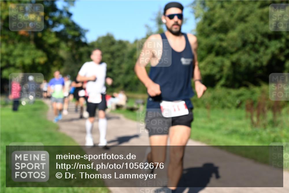 27.09.2026 - 35. Volkslauf durch das schöne Alstertal Dr. Thomas Lammeyer http://msf.ph/oto/10562676 27.09.2026 10:24:26 Laufen  meine-sportfotos.de