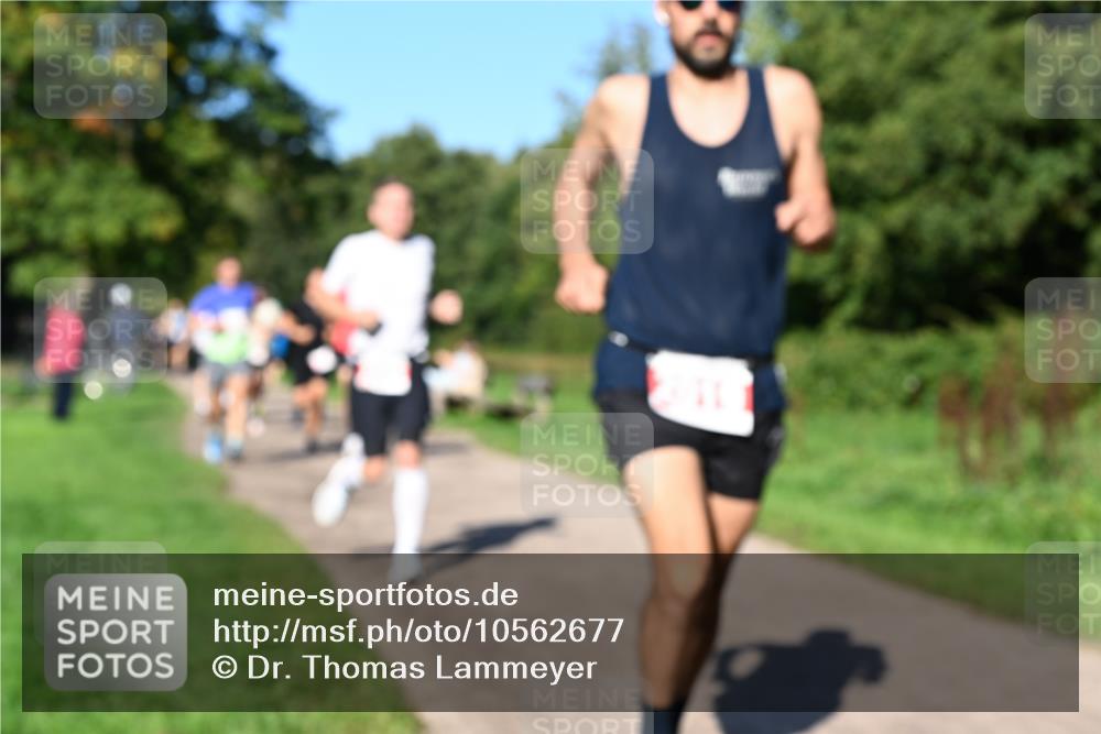 27.09.2026 - 35. Volkslauf durch das schöne Alstertal Dr. Thomas Lammeyer http://msf.ph/oto/10562677 27.09.2026 10:24:26 Laufen  meine-sportfotos.de