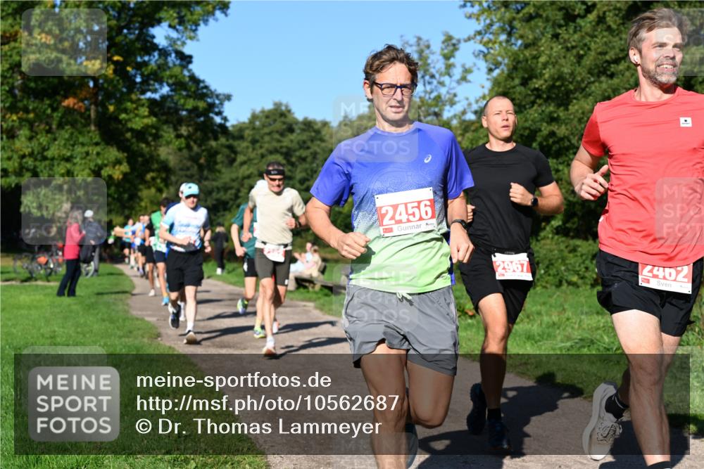 27.09.2026 - 35. Volkslauf durch das schöne Alstertal Dr. Thomas Lammeyer http://msf.ph/oto/10562687 27.09.2026 10:24:30 Laufen 2456, 2967, 4462 meine-sportfotos.de