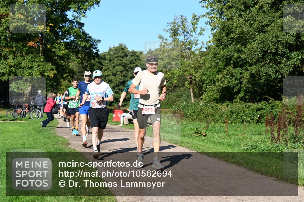 27.09.2026 - 35. Volkslauf durch das schöne Alstertal Dr. Thomas Lammeyer http://msf.ph/oto/10562694 27.09.2026 10:24:31 Laufen  meine-sportfotos.de
