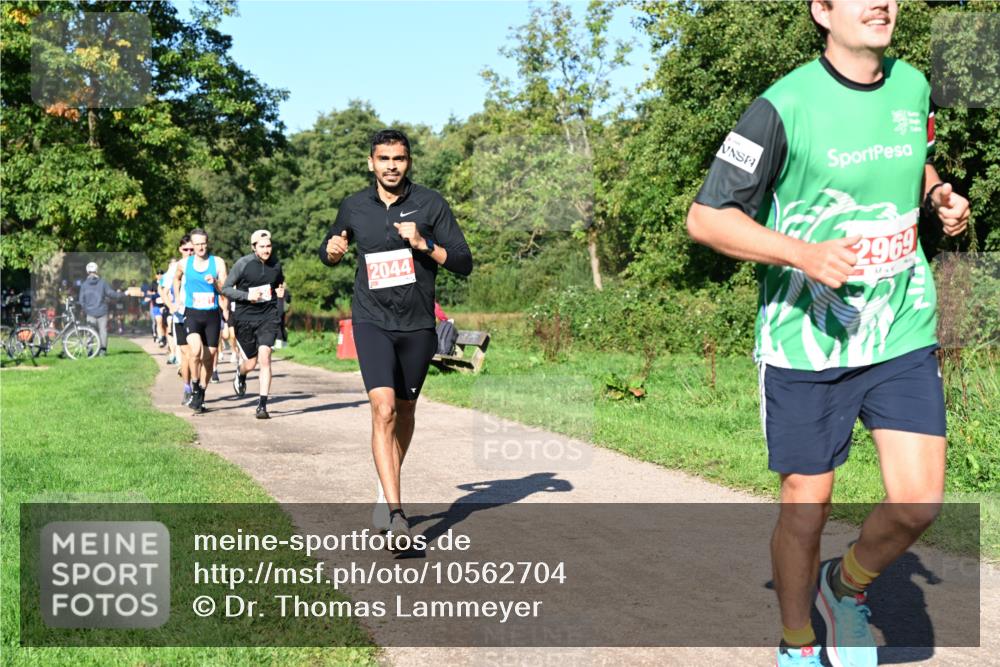 27.09.2026 - 35. Volkslauf durch das schöne Alstertal Dr. Thomas Lammeyer http://msf.ph/oto/10562704 27.09.2026 10:24:35 Laufen 2044, 2969 meine-sportfotos.de