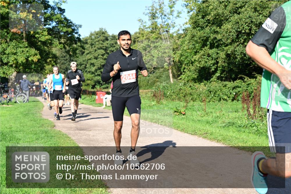 27.09.2026 - 35. Volkslauf durch das schöne Alstertal Dr. Thomas Lammeyer http://msf.ph/oto/10562706 27.09.2026 10:24:35 Laufen 2160, 2044, 2 meine-sportfotos.de