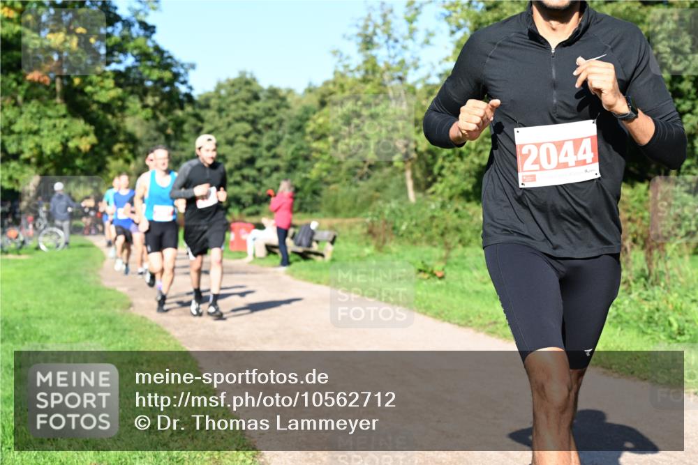 27.09.2026 - 35. Volkslauf durch das schöne Alstertal Dr. Thomas Lammeyer http://msf.ph/oto/10562712 27.09.2026 10:24:36 Laufen 2044 meine-sportfotos.de