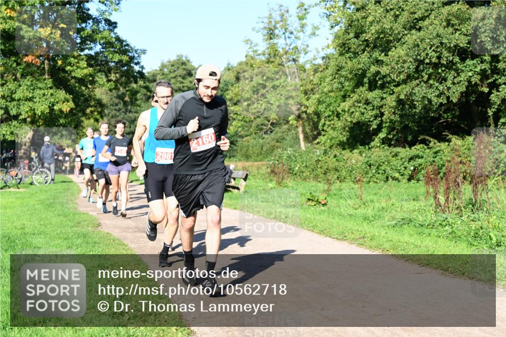 27.09.2026 - 35. Volkslauf durch das schöne Alstertal Dr. Thomas Lammeyer http://msf.ph/oto/10562718 27.09.2026 10:24:38 Laufen 2146, 2981, 2160 meine-sportfotos.de