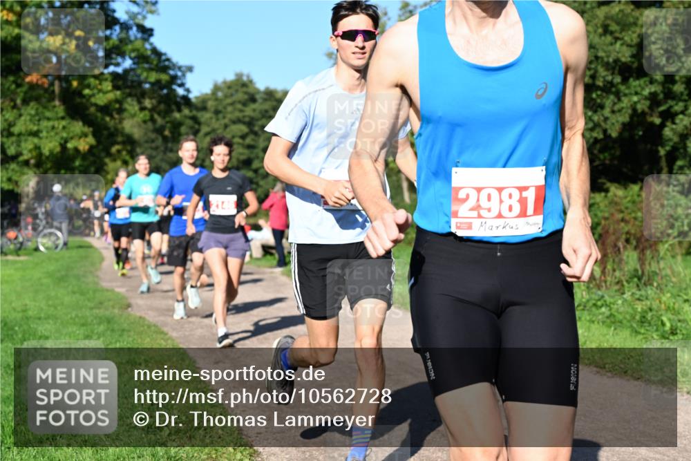 27.09.2026 - 35. Volkslauf durch das schöne Alstertal Dr. Thomas Lammeyer http://msf.ph/oto/10562728 27.09.2026 10:24:39 Laufen 214, 2981 meine-sportfotos.de