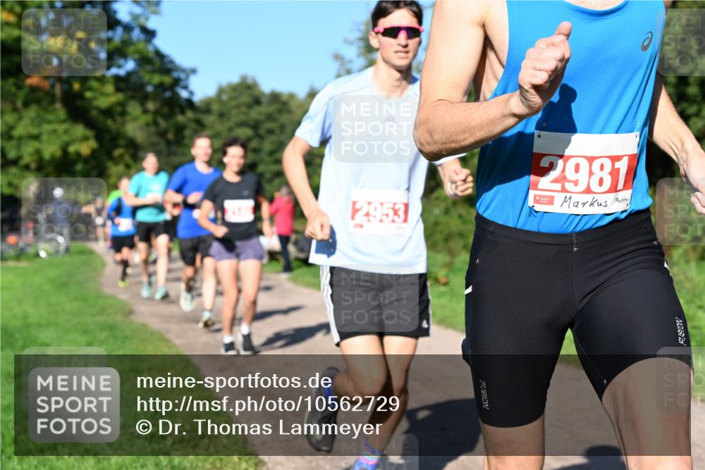 27.09.2026 - 35. Volkslauf durch das schöne Alstertal Dr. Thomas Lammeyer http://msf.ph/oto/10562729 27.09.2026 10:24:40 Laufen 2953, 2981 meine-sportfotos.de
