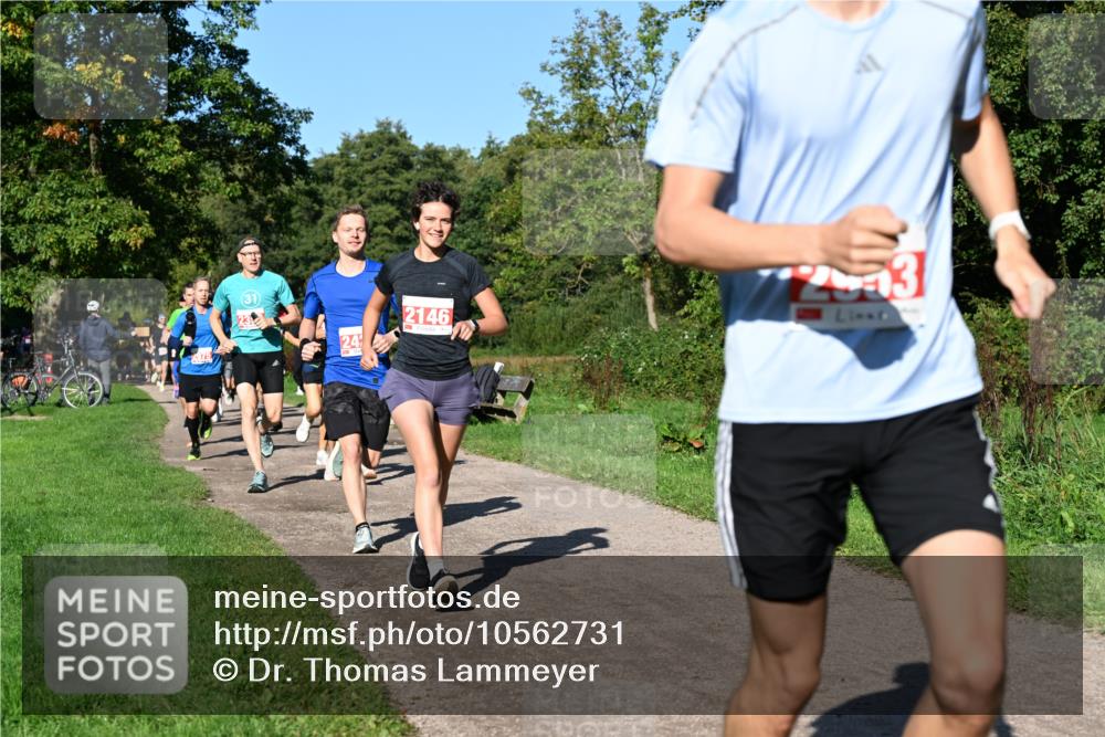 27.09.2026 - 35. Volkslauf durch das schöne Alstertal Dr. Thomas Lammeyer http://msf.ph/oto/10562731 27.09.2026 10:24:40 Laufen 24, 253, 2146 meine-sportfotos.de