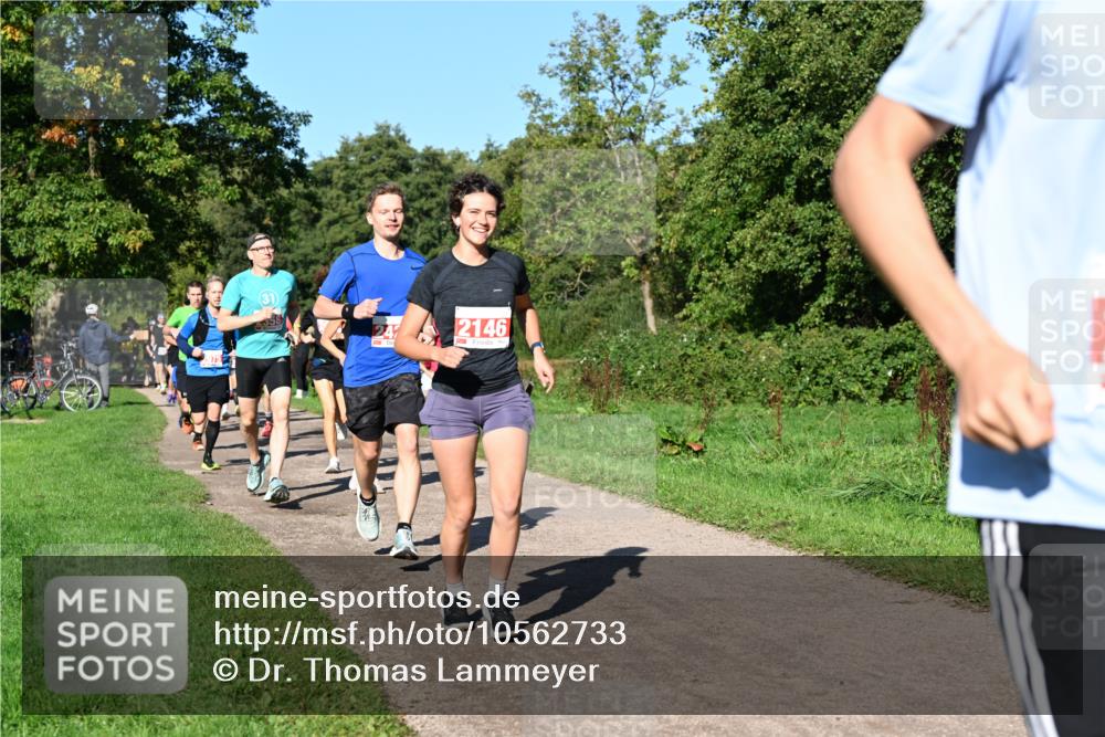 27.09.2026 - 35. Volkslauf durch das schöne Alstertal Dr. Thomas Lammeyer http://msf.ph/oto/10562733 27.09.2026 10:24:40 Laufen 31, 24, 2146 meine-sportfotos.de