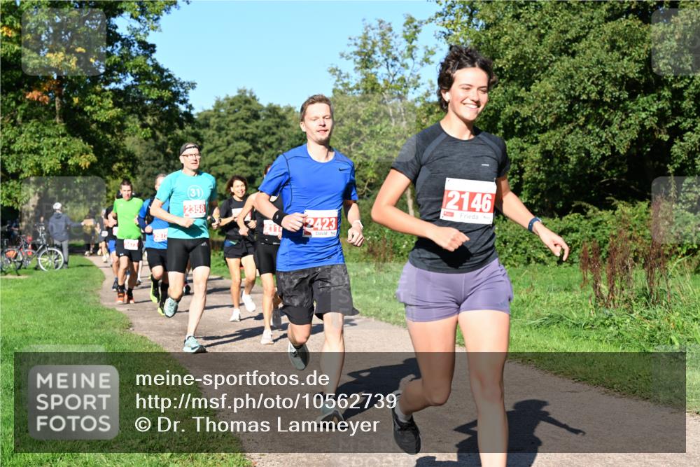 27.09.2026 - 35. Volkslauf durch das schöne Alstertal Dr. Thomas Lammeyer http://msf.ph/oto/10562739 27.09.2026 10:24:41 Laufen 31, 2358, 2423, 2146 meine-sportfotos.de