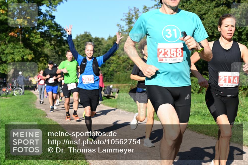 27.09.2026 - 35. Volkslauf durch das schöne Alstertal Dr. Thomas Lammeyer http://msf.ph/oto/10562754 27.09.2026 10:24:43 Laufen 2975, 31, 2358, 2114 meine-sportfotos.de