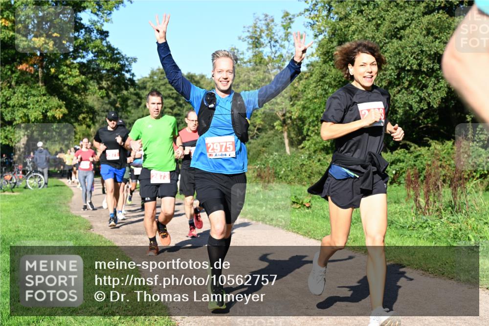 27.09.2026 - 35. Volkslauf durch das schöne Alstertal Dr. Thomas Lammeyer http://msf.ph/oto/10562757 27.09.2026 10:24:44 Laufen 2473, 2975 meine-sportfotos.de