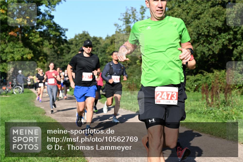 27.09.2026 - 35. Volkslauf durch das schöne Alstertal Dr. Thomas Lammeyer http://msf.ph/oto/10562769 27.09.2026 10:24:46 Laufen 2478, 2473 meine-sportfotos.de