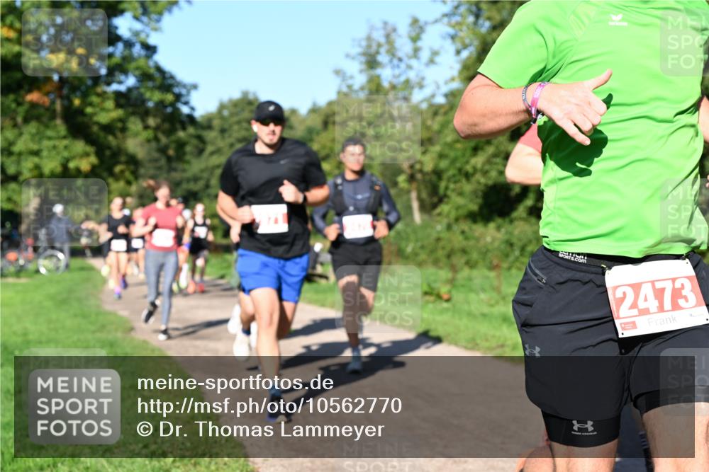 27.09.2026 - 35. Volkslauf durch das schöne Alstertal Dr. Thomas Lammeyer http://msf.ph/oto/10562770 27.09.2026 10:24:46 Laufen 2473 meine-sportfotos.de