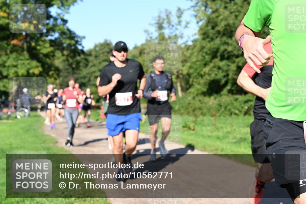 27.09.2026 - 35. Volkslauf durch das schöne Alstertal Dr. Thomas Lammeyer http://msf.ph/oto/10562771 27.09.2026 10:24:46 Laufen  meine-sportfotos.de