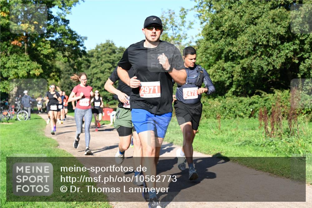27.09.2026 - 35. Volkslauf durch das schöne Alstertal Dr. Thomas Lammeyer http://msf.ph/oto/10562773 27.09.2026 10:24:47 Laufen 2971, 2478 meine-sportfotos.de