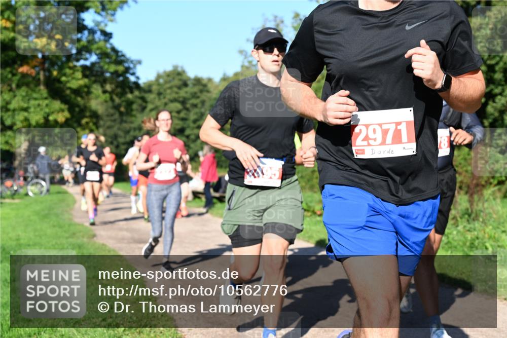 27.09.2026 - 35. Volkslauf durch das schöne Alstertal Dr. Thomas Lammeyer http://msf.ph/oto/10562776 27.09.2026 10:24:47 Laufen 2971, 8 meine-sportfotos.de