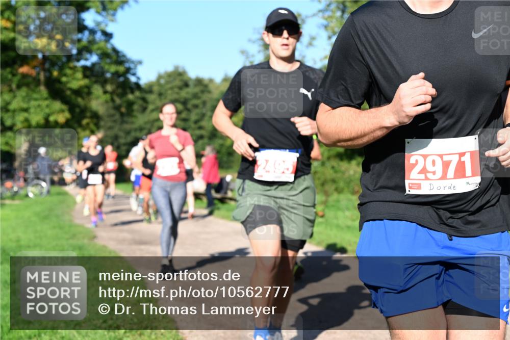 27.09.2026 - 35. Volkslauf durch das schöne Alstertal Dr. Thomas Lammeyer http://msf.ph/oto/10562777 27.09.2026 10:24:48 Laufen 2495, 2971 meine-sportfotos.de