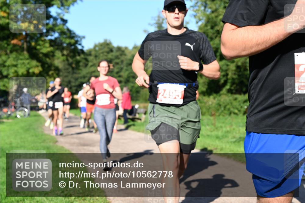 27.09.2026 - 35. Volkslauf durch das schöne Alstertal Dr. Thomas Lammeyer http://msf.ph/oto/10562778 27.09.2026 10:24:48 Laufen 6 meine-sportfotos.de