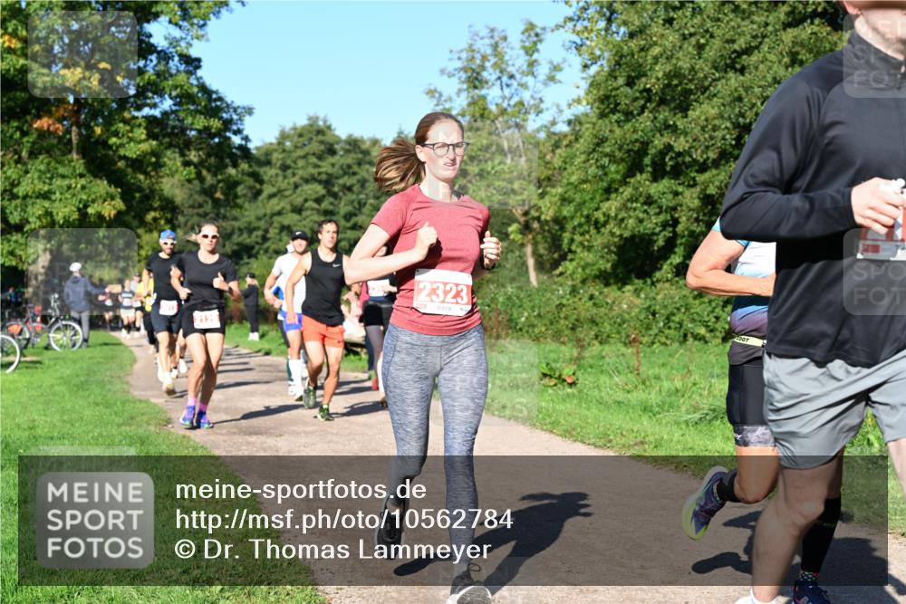 27.09.2026 - 35. Volkslauf durch das schöne Alstertal Dr. Thomas Lammeyer http://msf.ph/oto/10562784 27.09.2026 10:24:49 Laufen 2129, 2323 meine-sportfotos.de
