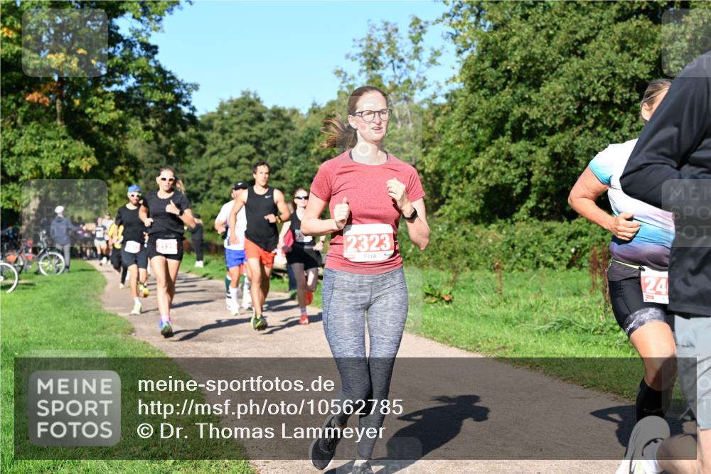 27.09.2026 - 35. Volkslauf durch das schöne Alstertal Dr. Thomas Lammeyer http://msf.ph/oto/10562785 27.09.2026 10:24:49 Laufen 2323, 24 meine-sportfotos.de