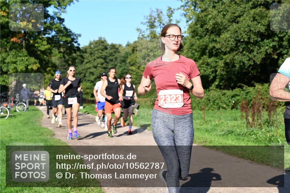 27.09.2026 - 35. Volkslauf durch das schöne Alstertal Dr. Thomas Lammeyer http://msf.ph/oto/10562787 27.09.2026 10:24:49 Laufen 2323 meine-sportfotos.de