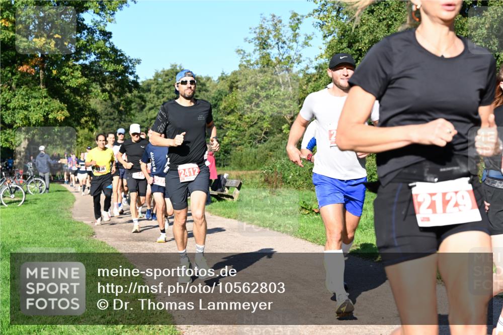 27.09.2026 - 35. Volkslauf durch das schöne Alstertal Dr. Thomas Lammeyer http://msf.ph/oto/10562803 27.09.2026 10:24:52 Laufen 2412, 2129 meine-sportfotos.de