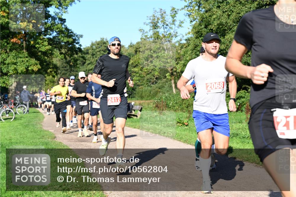 27.09.2026 - 35. Volkslauf durch das schöne Alstertal Dr. Thomas Lammeyer http://msf.ph/oto/10562804 27.09.2026 10:24:52 Laufen 2412, 2068, 21 meine-sportfotos.de