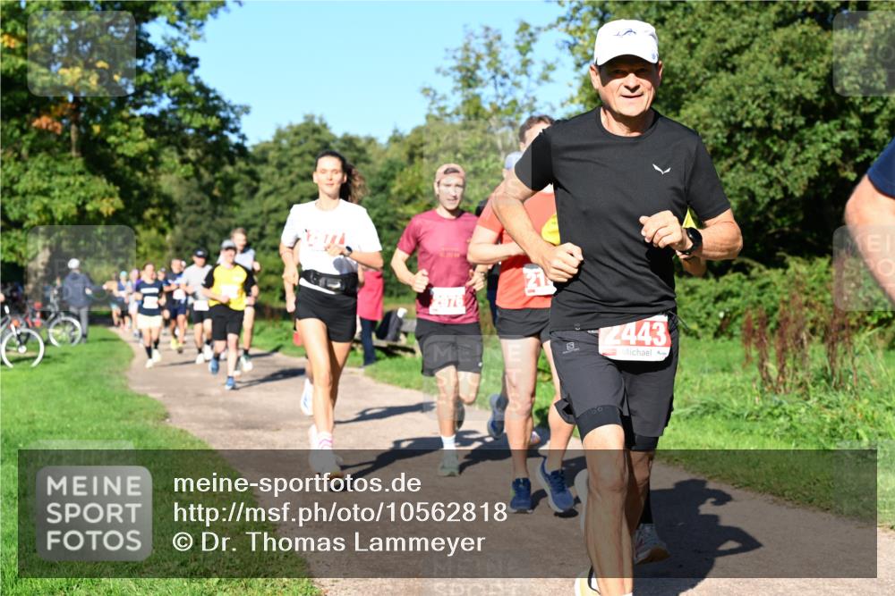 27.09.2026 - 35. Volkslauf durch das schöne Alstertal Dr. Thomas Lammeyer http://msf.ph/oto/10562818 27.09.2026 10:24:55 Laufen 2443 meine-sportfotos.de