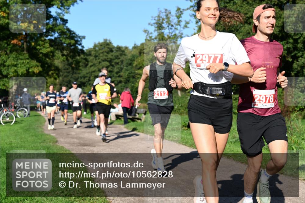27.09.2026 - 35. Volkslauf durch das schöne Alstertal Dr. Thomas Lammeyer http://msf.ph/oto/10562828 27.09.2026 10:24:57 Laufen 2112, 2977, 42, 195, 2976 meine-sportfotos.de