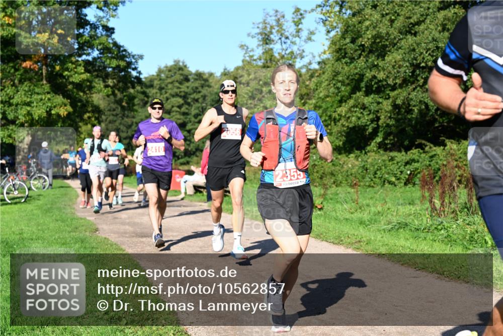 27.09.2026 - 35. Volkslauf durch das schöne Alstertal Dr. Thomas Lammeyer http://msf.ph/oto/10562857 27.09.2026 10:25:04 Laufen 2410, 2056, 2355 meine-sportfotos.de