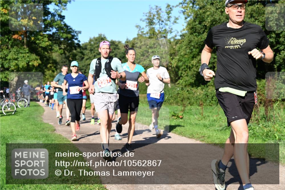 27.09.2026 - 35. Volkslauf durch das schöne Alstertal Dr. Thomas Lammeyer http://msf.ph/oto/10562867 27.09.2026 10:25:07 Laufen 2367, 2251, 60000 meine-sportfotos.de