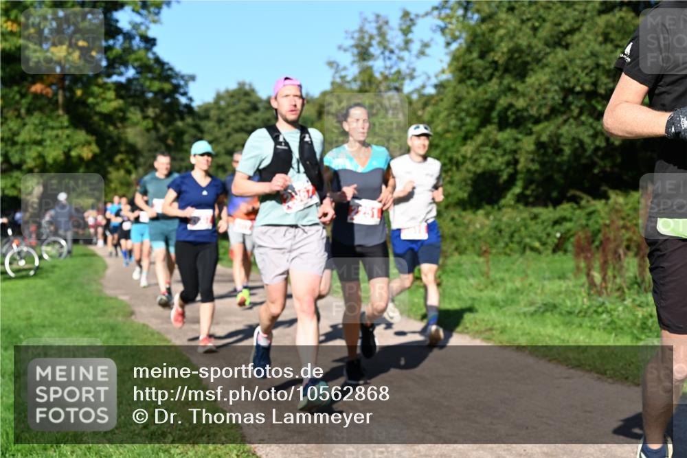 27.09.2026 - 35. Volkslauf durch das schöne Alstertal Dr. Thomas Lammeyer http://msf.ph/oto/10562868 27.09.2026 10:25:08 Laufen  meine-sportfotos.de