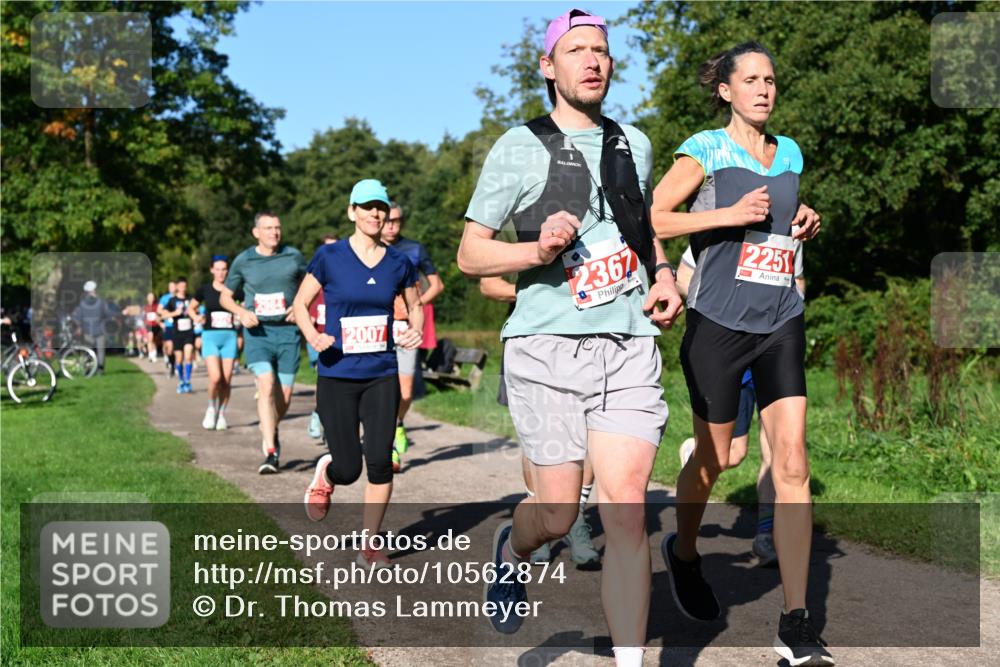 27.09.2026 - 35. Volkslauf durch das schöne Alstertal Dr. Thomas Lammeyer http://msf.ph/oto/10562874 27.09.2026 10:25:09 Laufen 2007, 2367, 2251 meine-sportfotos.de
