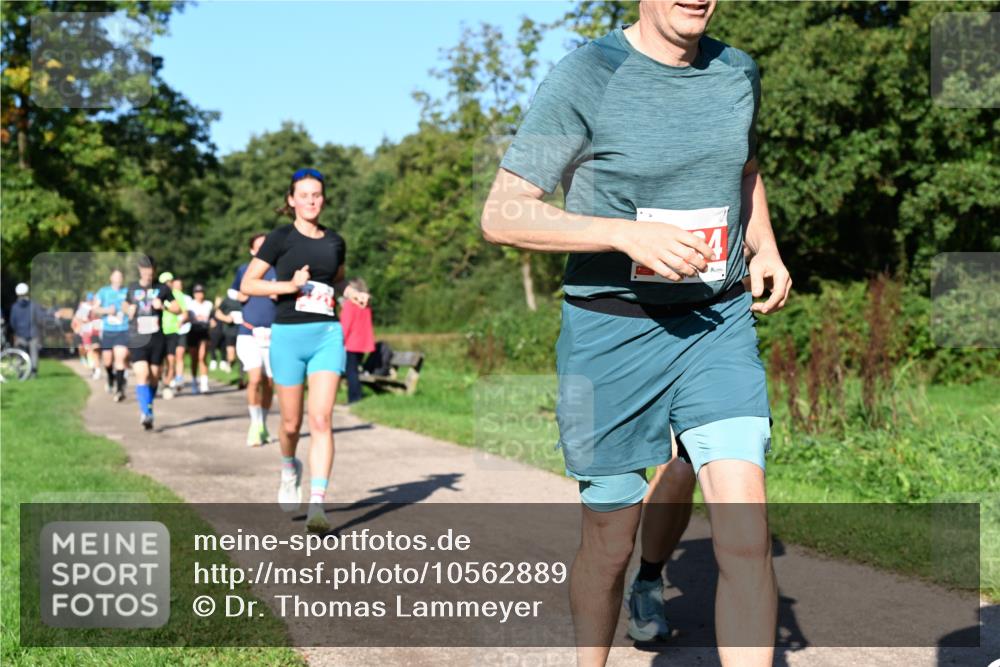 27.09.2026 - 35. Volkslauf durch das schöne Alstertal Dr. Thomas Lammeyer http://msf.ph/oto/10562889 27.09.2026 10:25:12 Laufen  meine-sportfotos.de