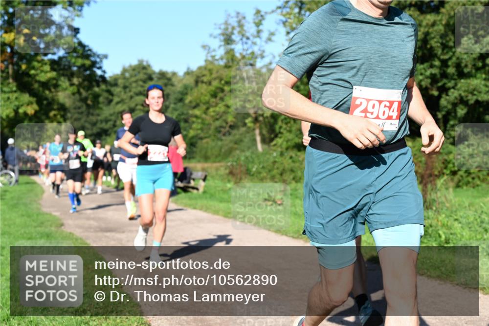 27.09.2026 - 35. Volkslauf durch das schöne Alstertal Dr. Thomas Lammeyer http://msf.ph/oto/10562890 27.09.2026 10:25:12 Laufen 2964 meine-sportfotos.de