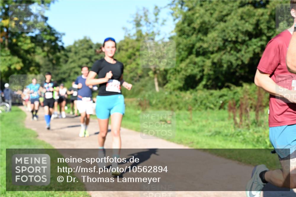 27.09.2026 - 35. Volkslauf durch das schöne Alstertal Dr. Thomas Lammeyer http://msf.ph/oto/10562894 27.09.2026 10:25:13 Laufen  meine-sportfotos.de